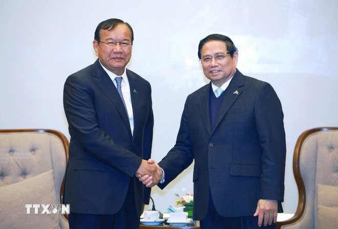 PM receives Lao leader on ASEAN Future Forum sidelines